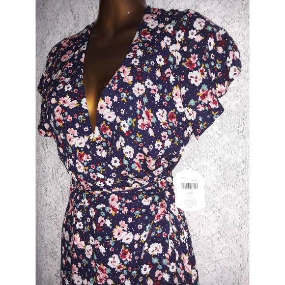 NWT Sz S Altar'd State Navy Blue Multicolor Paisley Print Wrap Dress - Picture 3 of 9